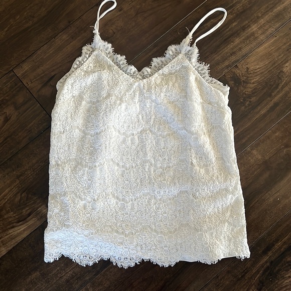 Monteau Tops - Lace white tank